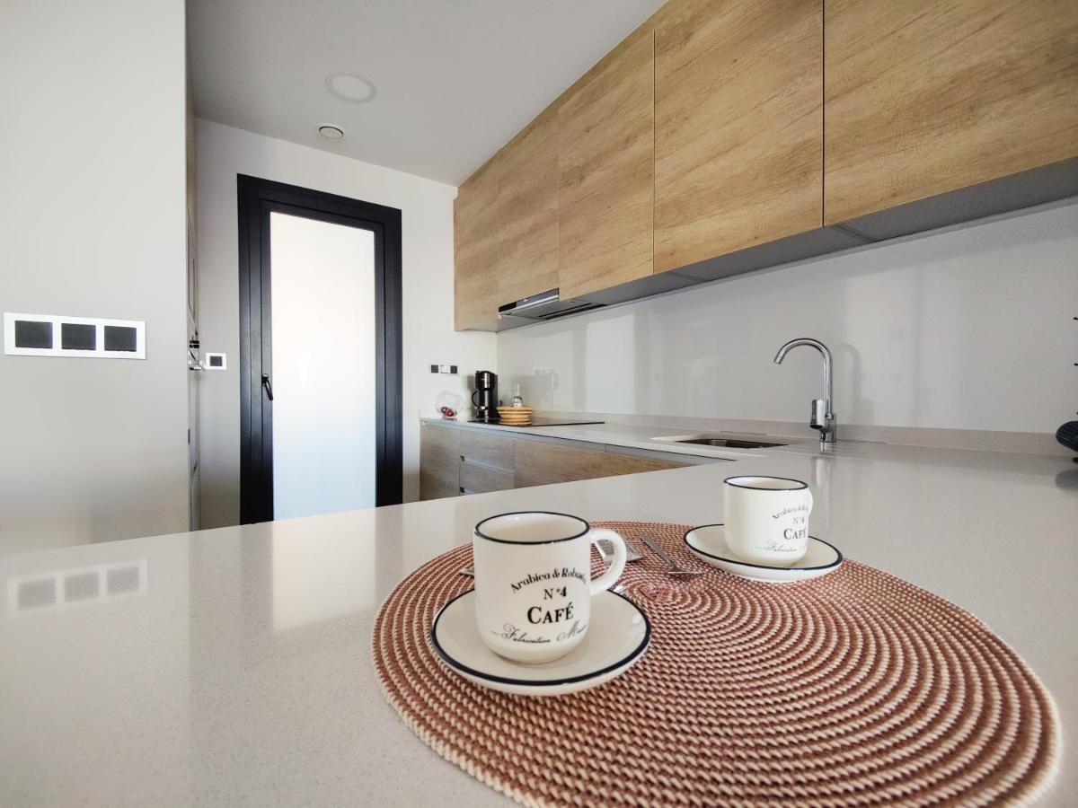 בנידורם Sunset Waves Superb Apartments מראה חיצוני תמונה
